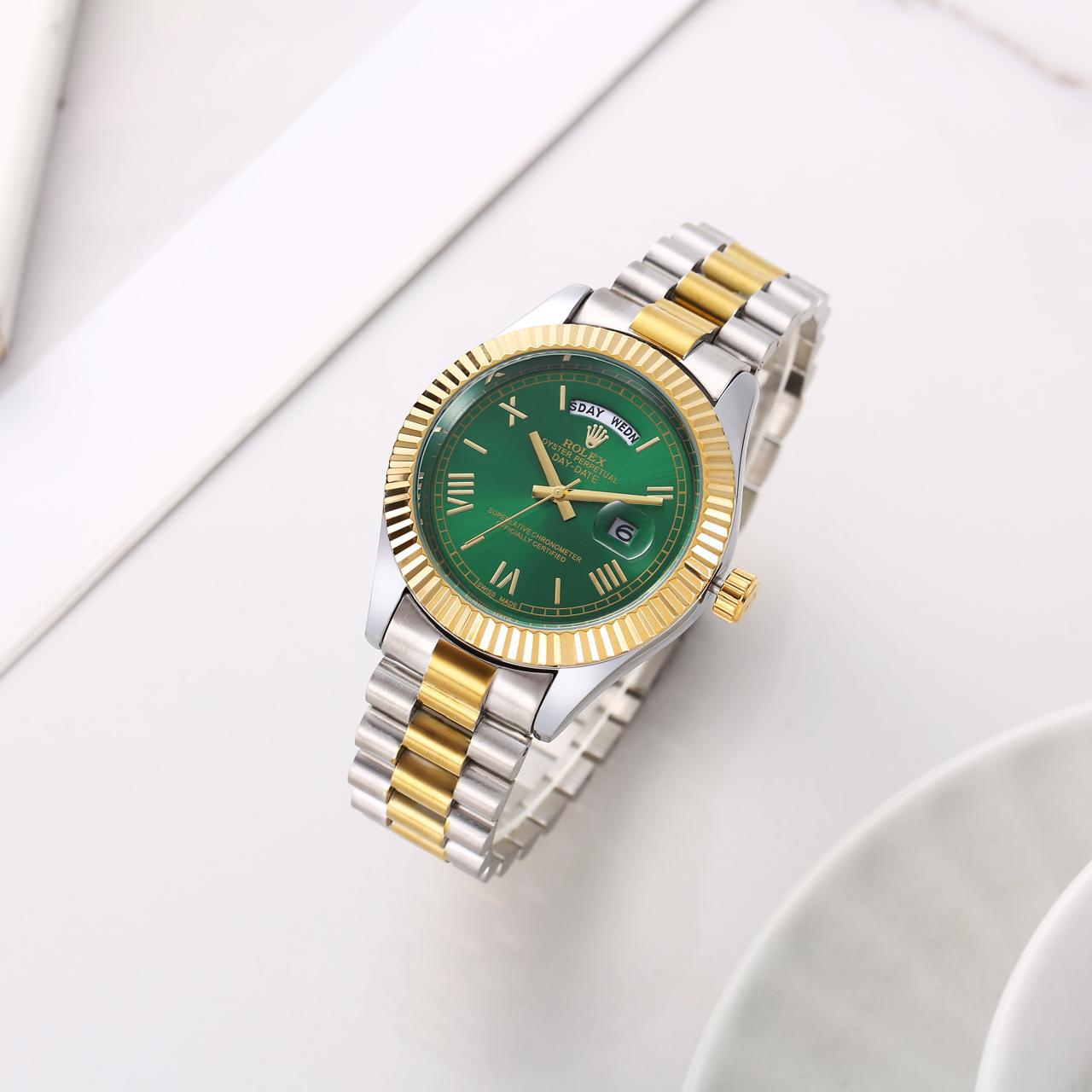 Silver And Gold Base Green Dial Bracelet Style Analog Watch For Men