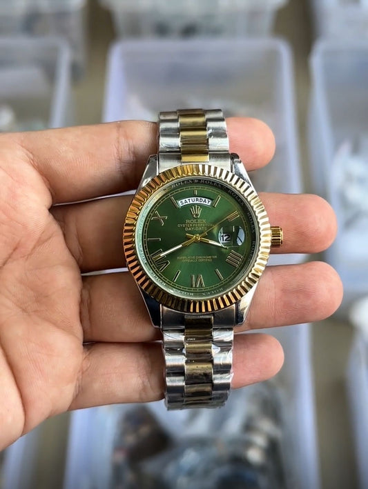 Silver And Gold Base Green Dial Bracelet Style Analog Watch For Men