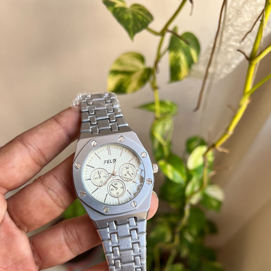Grey Colour Round Dial Stainless Steel Straps Classic Watch For Men
