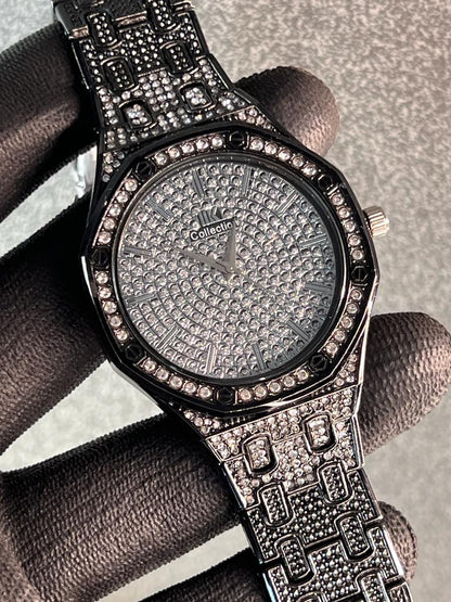 Black Stone Embedded Round Dial Analog Watch For Men