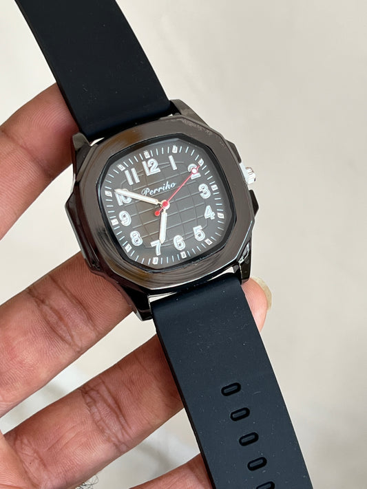 Squae Shape Dial Silicon Strap Classsic Wrist Watch For Men