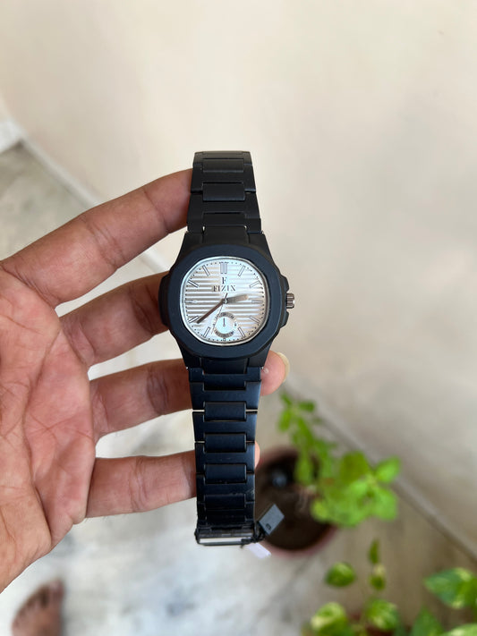 Round Dial Black Stainless Steel Strap Analog Watch For Men